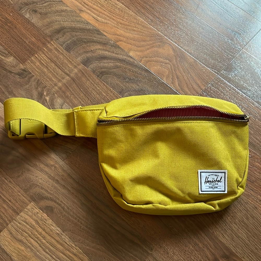 Herschel fanny/hip pack. Mustard/gold color
